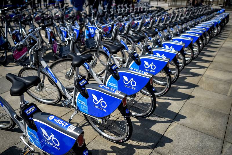 Sdílená jízdní kola Nextbike, 15. dubna 2019 v Ostravě.