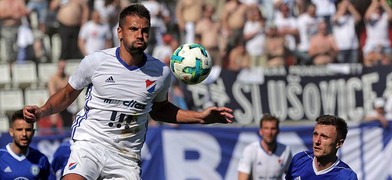 Derby Sigma vs. Baník táhne. Snímky z předchozího derby na Andrově stadionu a odjezd (příjezd) fanoušků Baníku do Olomouce.