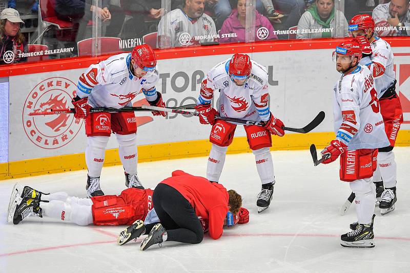 Utkání 4. kola hokejové extraligy: HC Oceláři Třinec - HC Vítkovice Ridera, 25, září 2022, Třinec. (střed) Daniel Kurovský z Třince.