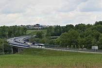 Obyvatele Vřesiny obtěžuje hluk z mostní estakády na prodloužené Rudné. Ředitelství silnic a dálnic bude rok a půl po zprovoznění rychlostní silnice provádět první úpravy.