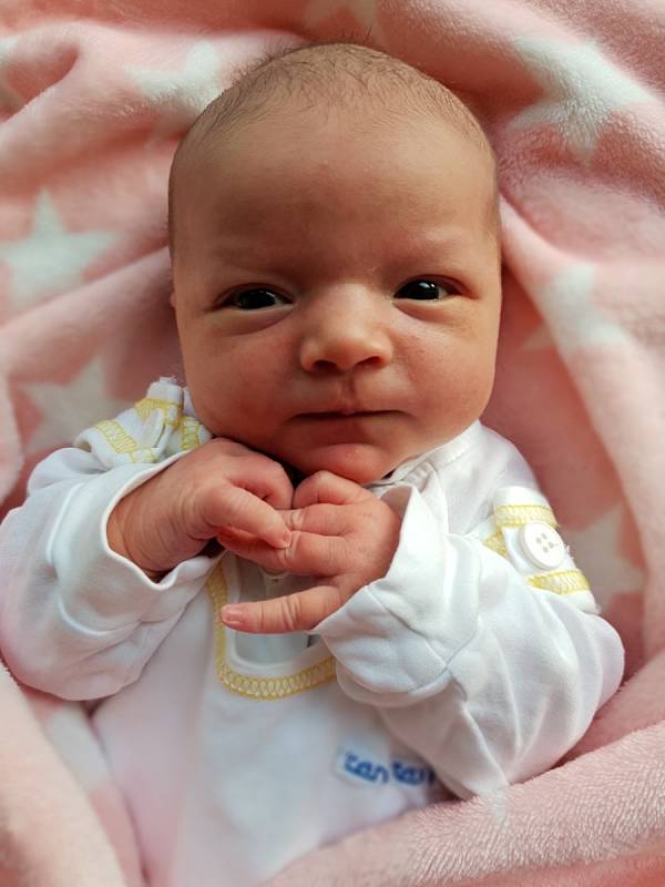 Diana Ricková, Bolatice, narozena 19. července 2021 v Opavě, váha 4020 g, míra 52 cm. Foto: Lucie Dlabolová