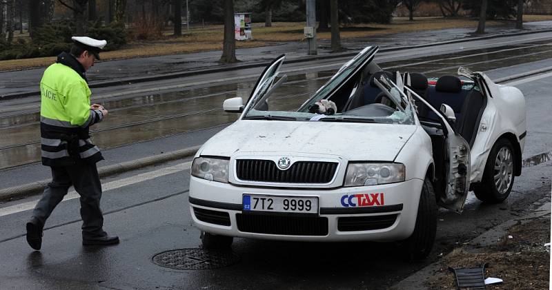 Vážná nehoda taxíku