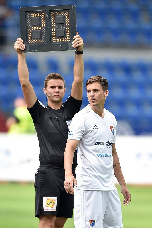 Utkání 5. kola první fotbalové ligy: FC Baník Ostrava - Bohemians 1905 , 10. srpna 2019 v Ostravě. Na snímku (vpravo) Jakub Pokorný.