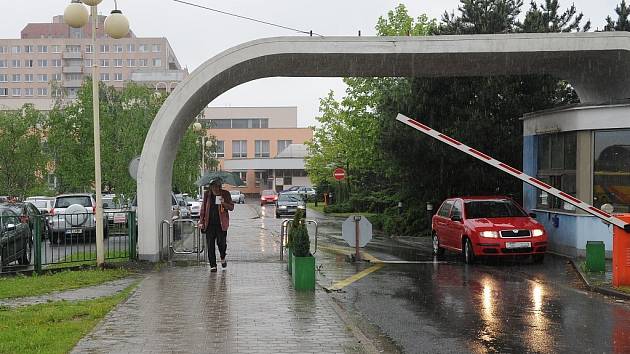 Ještě před rokem byl centrální příjem Fakultní nemocnice v Ostravě-Porubě nedokončený, a tím pádem málo funkční. Po roce je všechno jinak. Ilustrační foto.