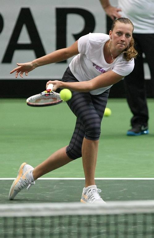 Fed cup v ostravské ČEZ aréně. Na tréninku Petra Kvitová. 