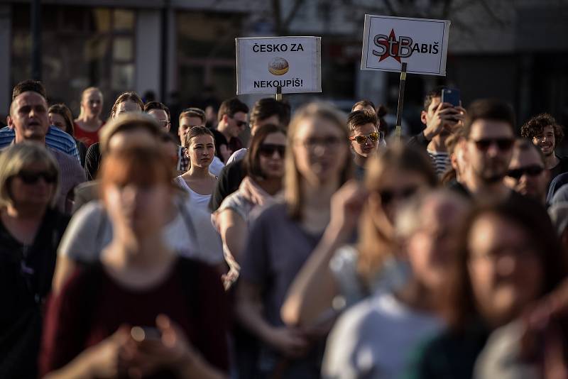 Protest proti Andreji Babišovi 9. dubna 2018 v Ostravě.