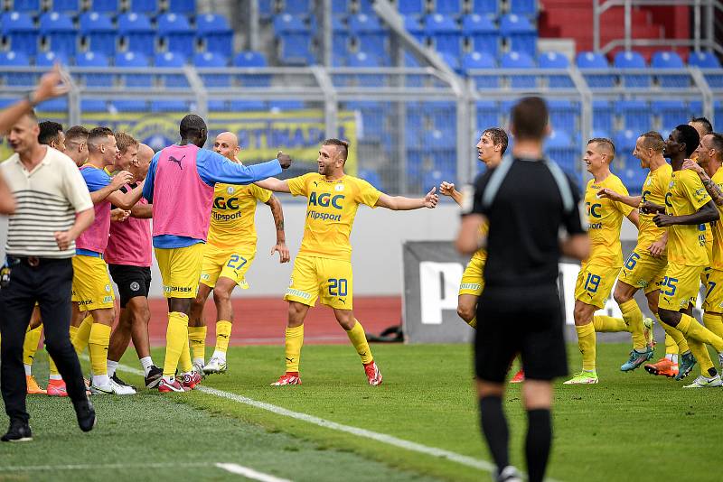 Utkání 4. kol první fotbalové ligy: Baník Ostrava - FK Teplice, 20. srpna 2022, Ostrava. (střed) Daniel Trubač z Teplic.