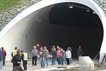 Už potřetí zorganizovalo vedení stavby dálničního úseku Bílovec – Ostrava, Rudná den otevřených dveří v tunelu Klimkovice. V sobotu 13. října ho využily stovky lidí.