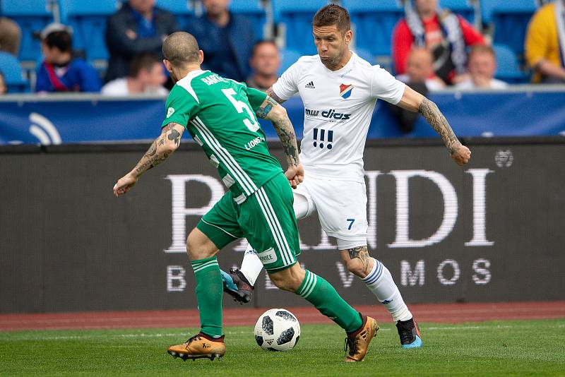 Semifinále fotbalového poháru MOL Cupu: FC Baník Ostrava - Bohemians Praha 1905, 24. dubna 2019 v Ostravě. Na snímku (zleva) Bartek David a Martin Fillo.