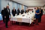 Prezident Miloše Zemana v úterý poobědval s poslanci, senátory a poslanci EU zvolenými za Moravskoslezský kraj v Clarion Congress Hotelu Ostrava. 