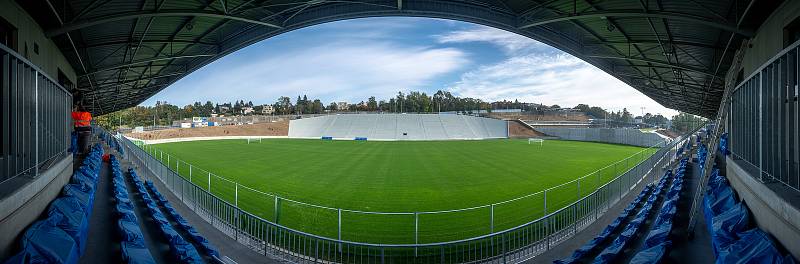 Stadion Bazaly těsně před dokončením, 7. října 2019 v Ostravě.