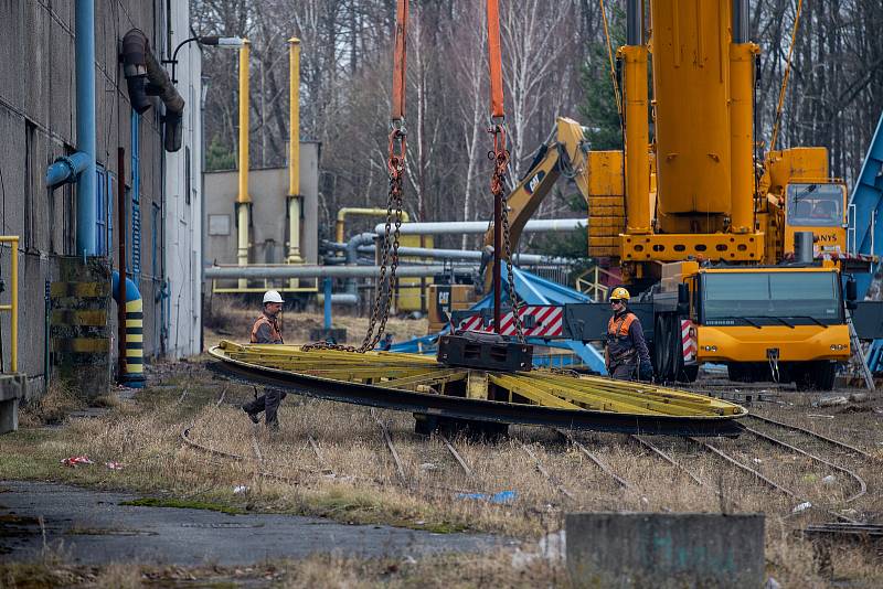 Likvidace těžní věže dolů Staříč závodu Chlebovice, 15. února 2022 v Chlebovicích.