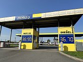 Ceny pohonných hmot na čerpacích stanicích v Ostravě u Makra na ulici Místecká, 21. srpna 2023.