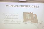 Unikátní skener tvoří základ pro jedno z prvních Center digitalizace uměleckých, zejména výtvarných sbírek v České republice. Podobné zařízení vlastní pouze Národní knihovna v Praze.