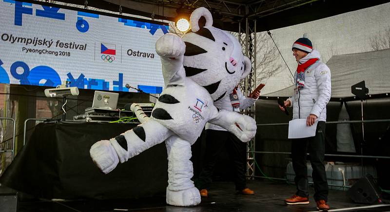 Zahájení olympijského festivalu u Ostravar Arény v Ostravě.