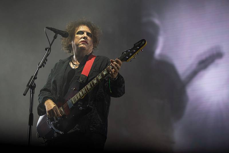 Hudební festival Colours of Ostrava 2019 v Dolní oblasti Vítkovice, 20. července 2019 v Ostravě. Na snímku Robert Smith z The Cure.