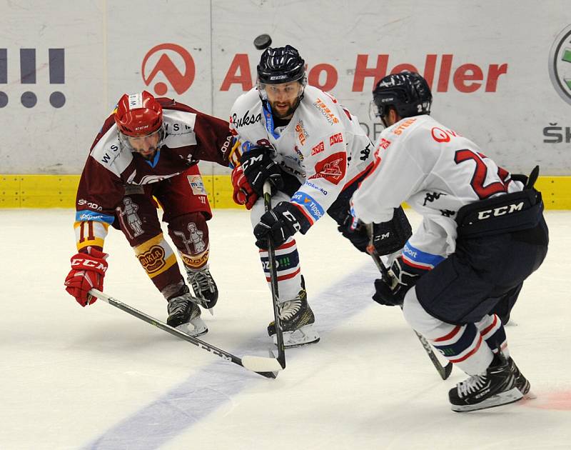 HC Vítkovice Ridera – HK Dukla Trenčín 2:1 (0:0, 0:1, 2:0)