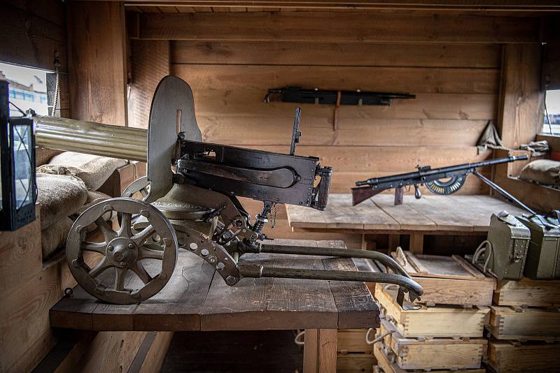 Replika vojenského vlaku, s nímž jeli českoslovenští legionáři v letech 1918-1920 po Transsibiřské magistrále do Vladivostoku, nádraží Ostrava-Svinov, 30. září 2021.