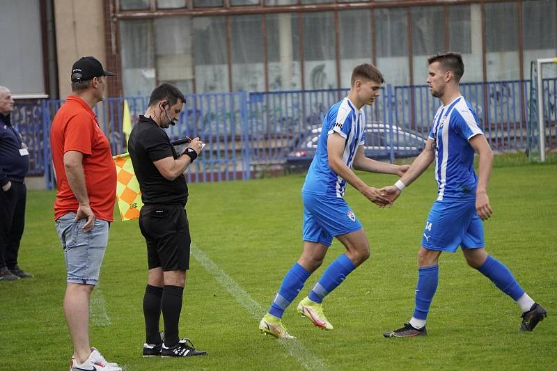 Zápas 25. kola fotbalové divize F MFK Vítkovice - Bílovec 1:1.