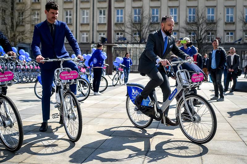 Sdílená jízdní kola Nextbike, 15. dubna 2019 v Ostravě.