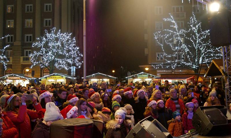 Akce Deníku Česko zpívá koledy v Ostravě-Porubě, středa 12. prosince 2018