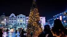 Vánoční trhy na Masarykově náměstí v Ostravě. Archivní foto.