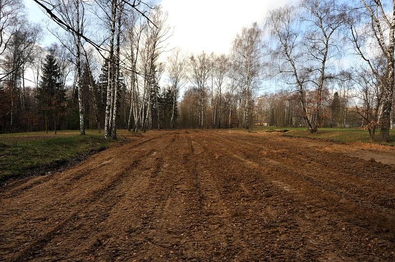 Starý vojenský areál se likviduje. Nahradí jej centrální park nejlidnatějšího ostravského obvodu.