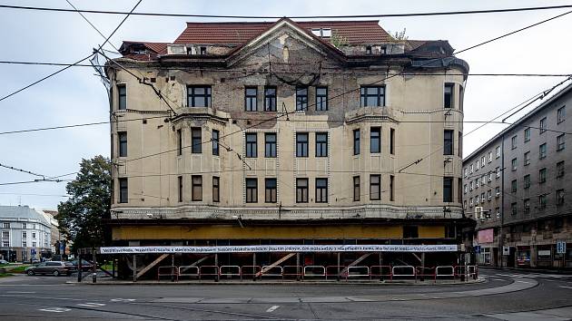 Budova bývalého obchodního domu Ostravica-Textilia.