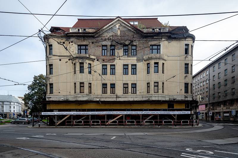Budova bývalého obchodního domu Ostravica-Textilia.