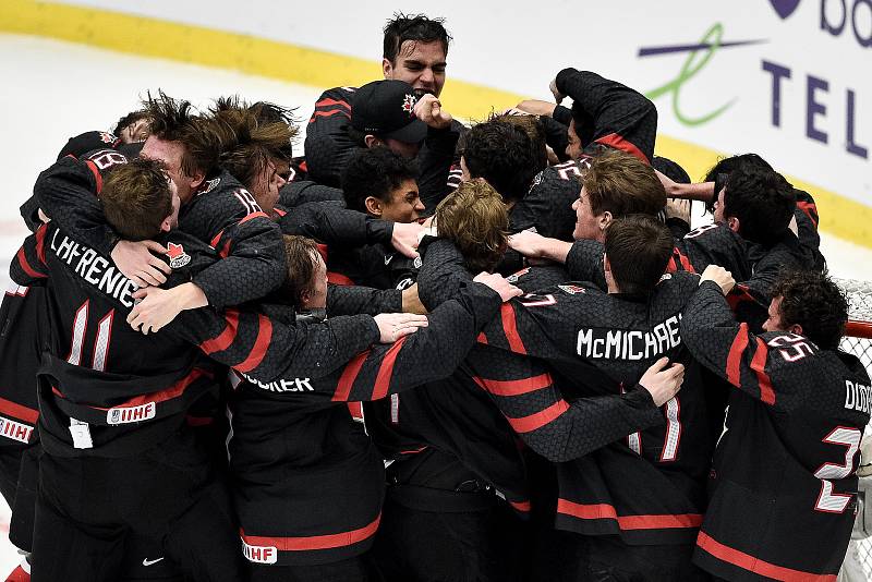 Mistrovství světa hokejistů do 20 let, finále: Rusko - Kanada, 5. ledna 2020 v Ostravě. Na snímku radost Kanady.