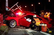 Nehoda vozidla porsche v Ostravě. 12. března 2021