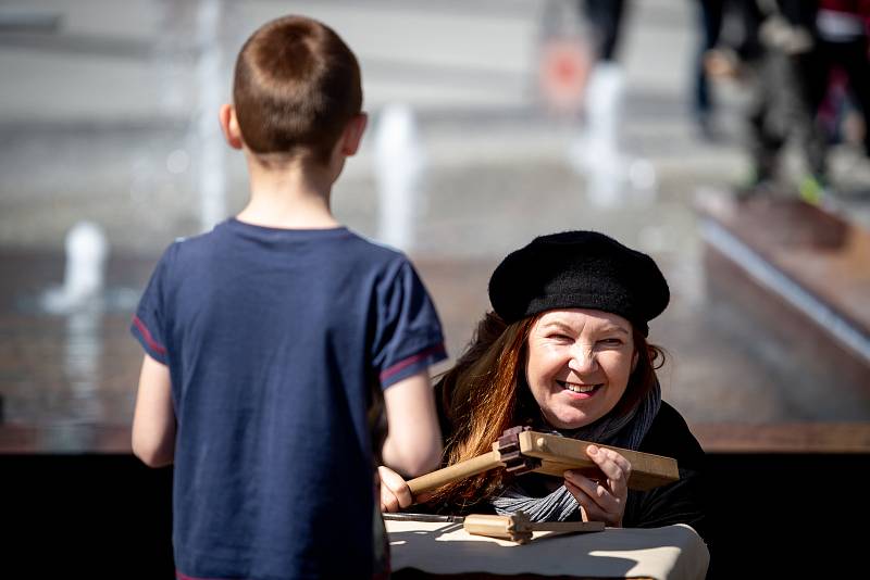 Velikonoční jarmark na Mariánském náměstí, 16. dubna 2019 v Ostravě.