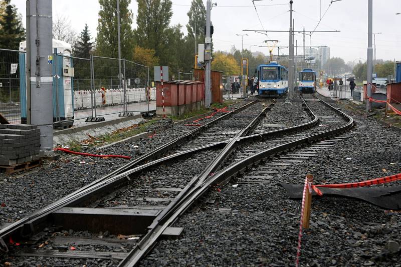 Rekonstrukce Svinovských mostů přijde na bezmála čtyři sta milionů korun. O náklady se dělí Ostrava a Moravskoslezský kraj, většinu pokryje evropská dotace.