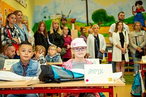 Slavnostní zahájení školního roku na základní škole Gajdošova v Ostravě, 1. září 2022.