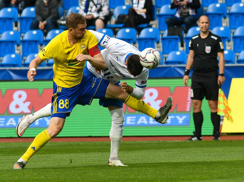 Fotbalisté Baníku Ostrava bojovali 15. května 2021 v utkání 32. ligového kola se Zlínem.