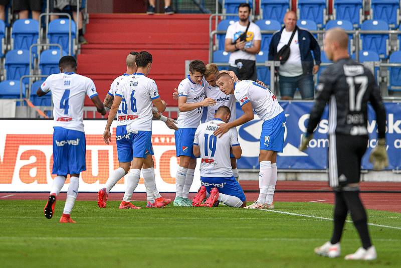 Utkání 2. kola první fotbalové ligy: Baník Ostrava - Fastav Zlín, 1. srpna 2021 v Ostravě. (zleva) Baník se raduje z gólu ((střed) David Lischka z Ostravy).