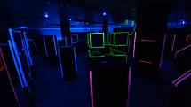 Neviditelný nebo nesmrtelný? Při hře laser game jde všechno.