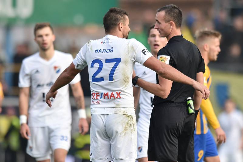 Utkání 15. kola první fotbalové ligy: SFC Opava - FC Baník Ostrava, 11. listopadu 2018 v Opavě. Na snímku Milan Baroš.