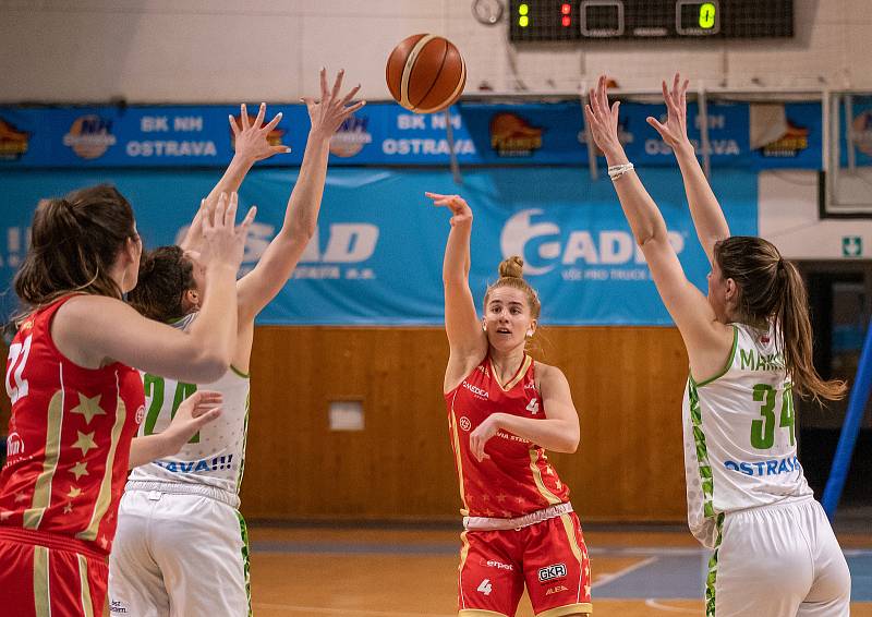 Utkání 18. kola Ženské basketbalové ligy: SBŠ Ostrava - BLK Slavia Praha, 22. února 2020 v Ostravě.