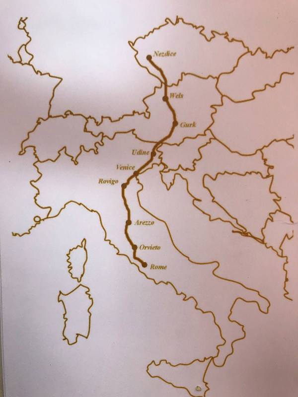 Mapa cesty z Nezdic do Říma.