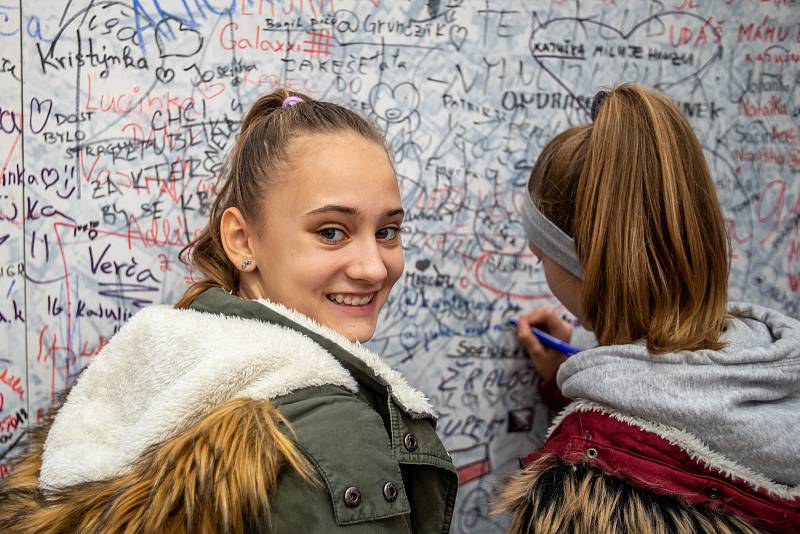 Víkend v Ostravě se nese ve znamení oslav 30. výročí sametové revoluce. Na snímku Masarykovo náměstí, sobota 16. listopadu 2019.