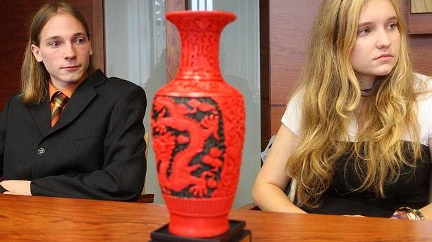 Karin Cieslarová a Lukáš Adámek úspěšně reprezentovali moravskoslezskou metropoli na mistrovství světa ve zpracovávání textu v čínském hlavním městě Pekingu.