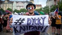 Demonstrace za nezávislou justici a proti vládě 11. června na Masarykově náměstí v Ostravě.