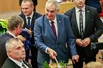 Prezident Miloš Zeman zahájil třídení návštěvu Moravskoslezského kraje na Krajském úřadu MSK.Předání darů