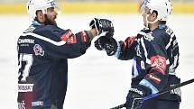 Utkání 30. kola hokejové extraligy: HC Vítkovice Ridera - HC HC Škoda Plzeň, 28. prosince 2018 v Ostravě. Na snímku (zleva) Milan Gulaš a Jan Kovář.