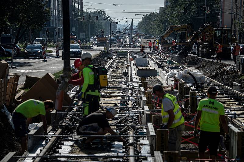 Modernizace tramvajové trati v Opavské ulici, 10. srpna 2022, Ostrava-Poruba.