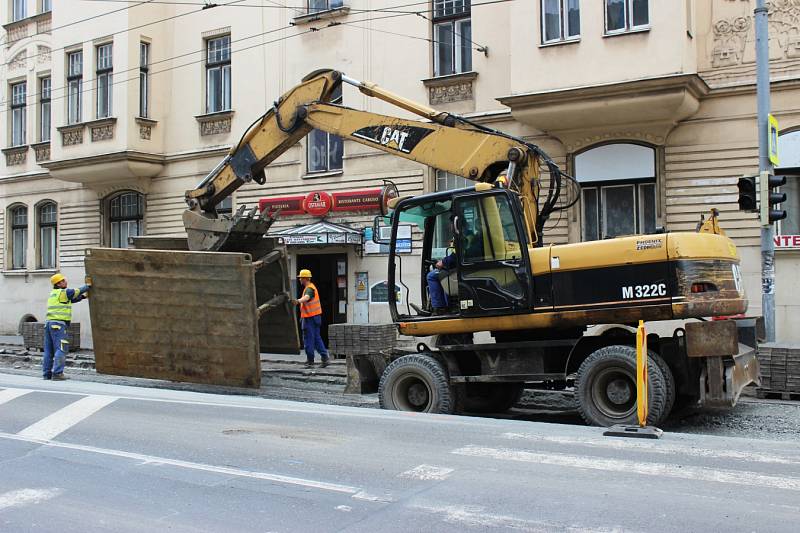Rekonstrukce Českobratrské, květen 2017.