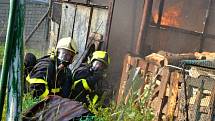 Zásah hasičů u požáru v Šenově.