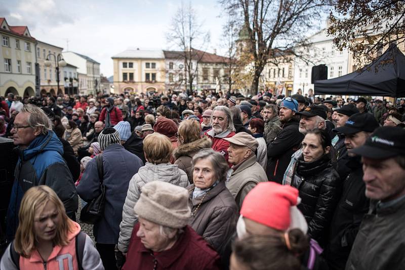 Třetí a poslední den návštěvy Moravskoslezského kraje prezident republiky Miloš Zeman zakončil ve Frenštátě pod Radhoštěm.