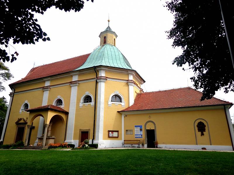 Výletování čtenářky Evy Raidové po okolí zámku Milotice a města Hodonín.